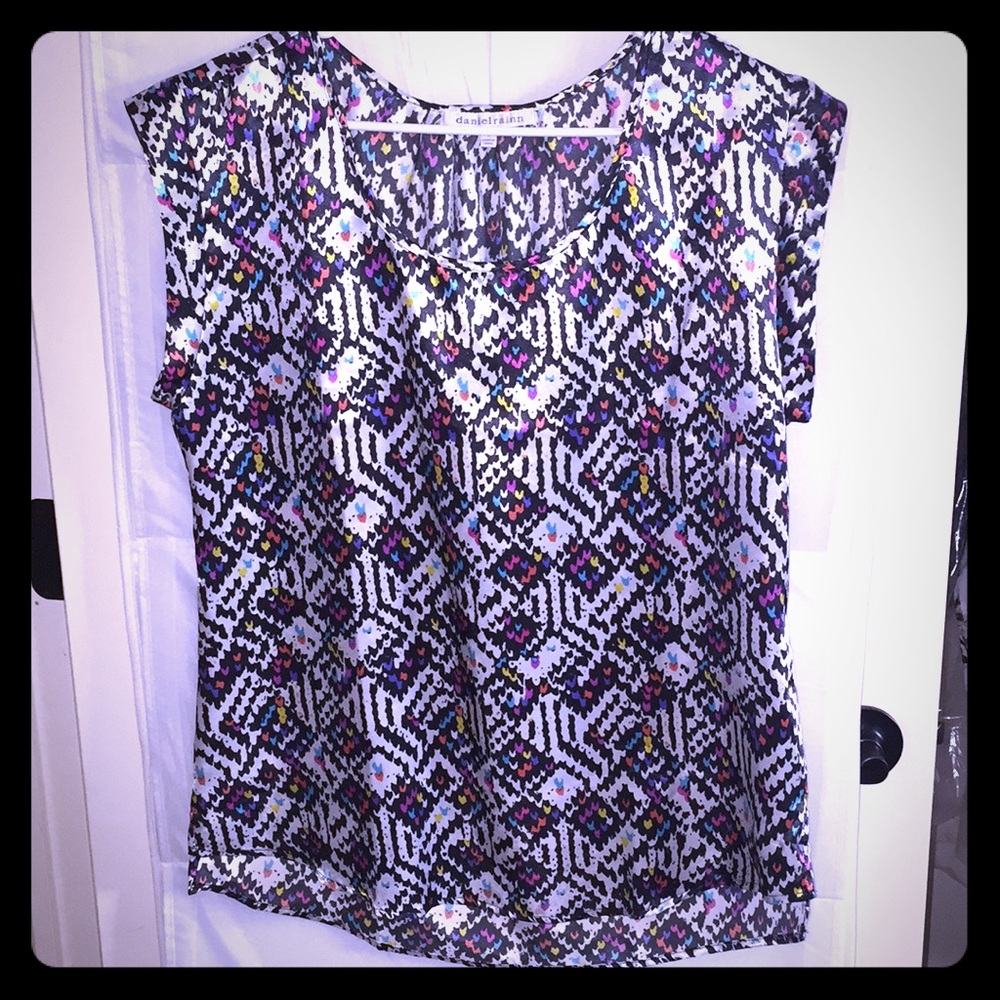 Daniel Rainn sz M multi color blouse